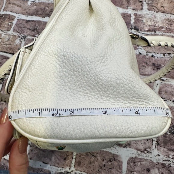 Aimee Kestenberg Satchel Crossbody Bag Ivory Leather Gold Hardware Pocketbook - Picture 10 of 16